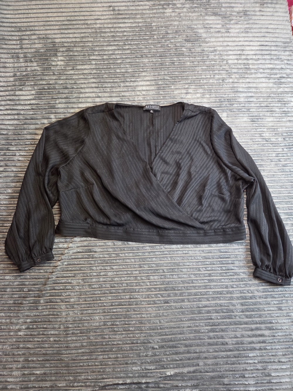 Eloquii Black Ribbed Cropped Surplice Blouse